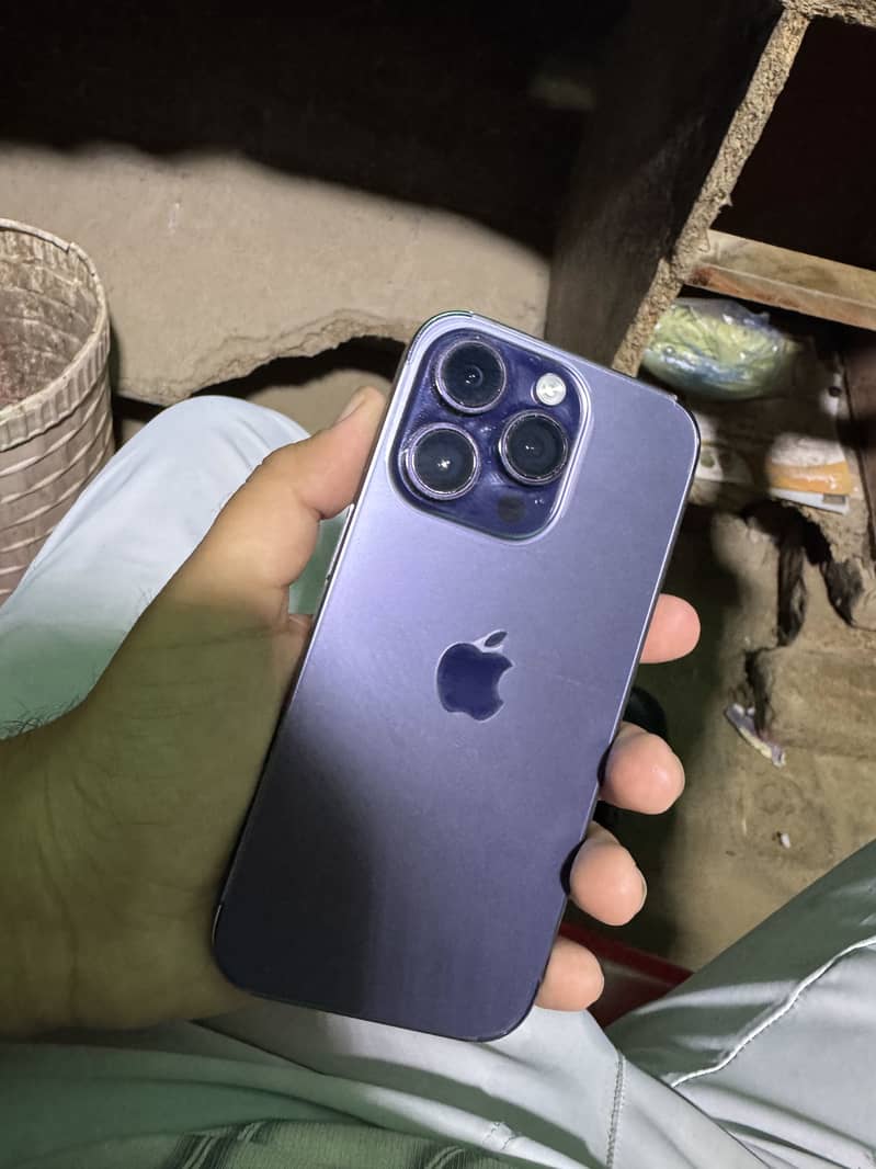 Apple iPhone 14 Pro 4