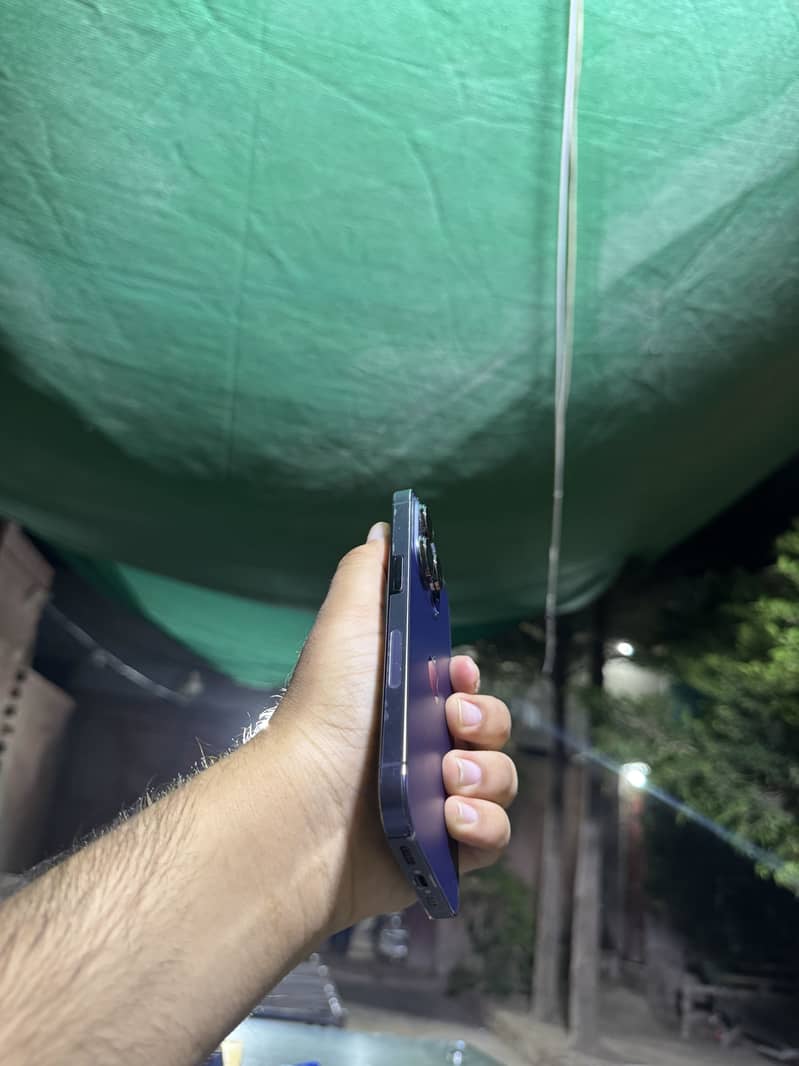 Apple iPhone 14 Pro 8