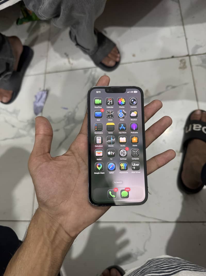 Apple iPhone 13 Pro 8