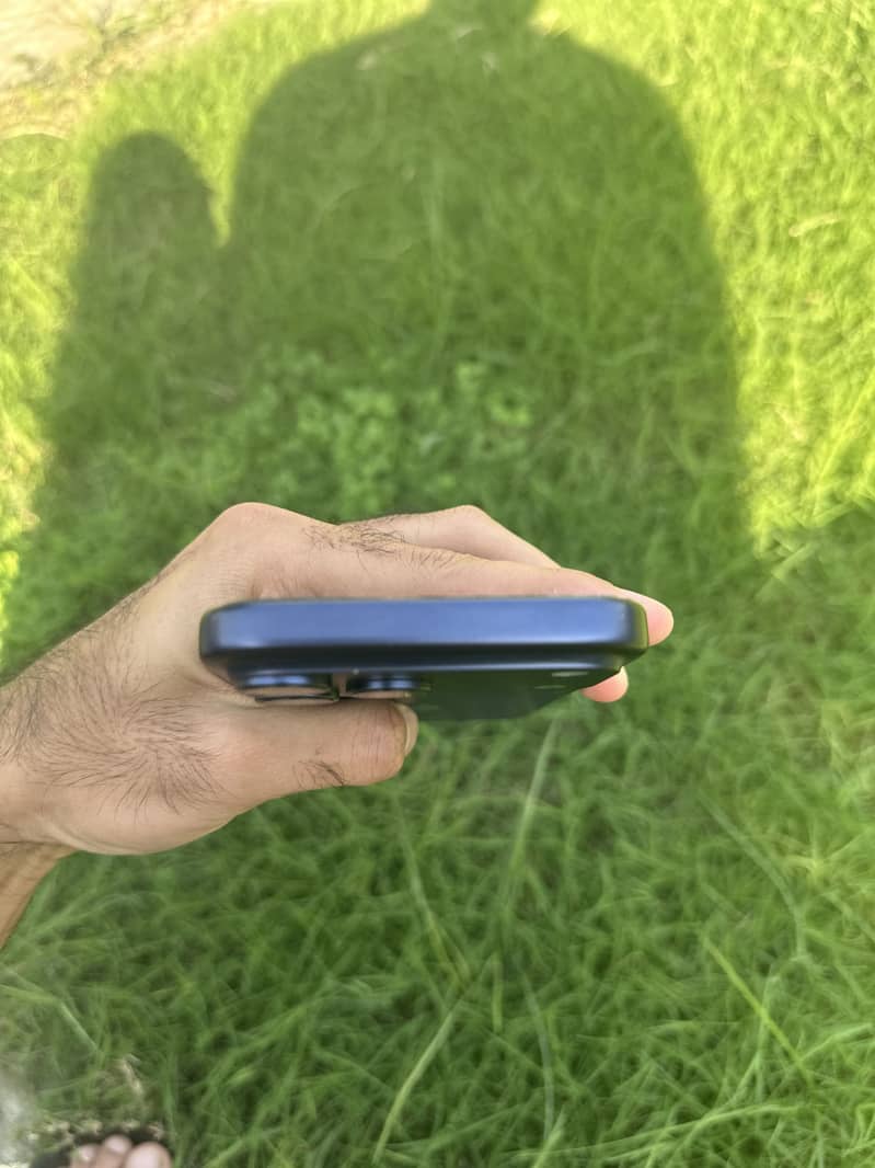 Apple iPhone 17 Pro Max 9