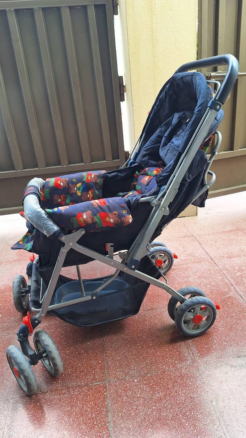 Pram in good condition 0