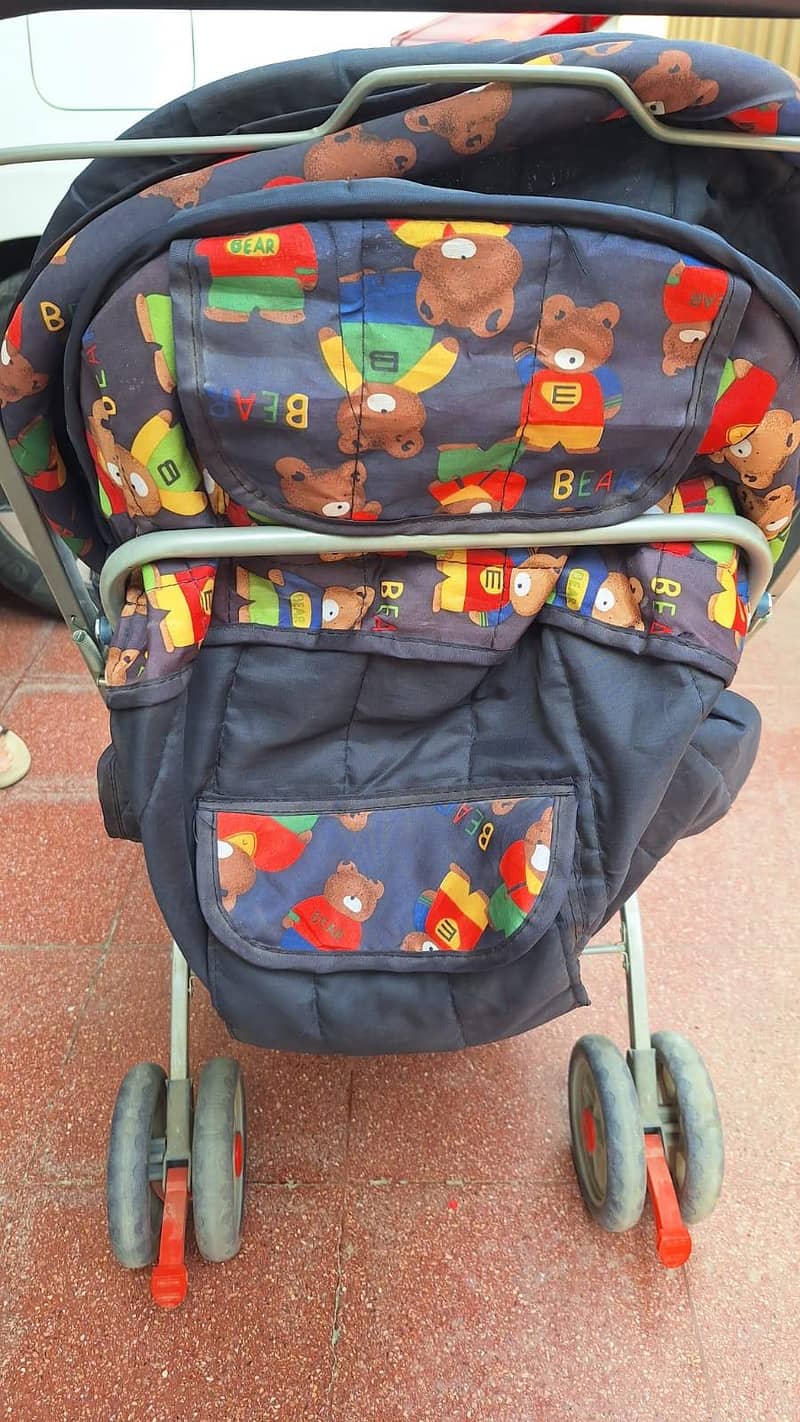 Pram in good condition 2