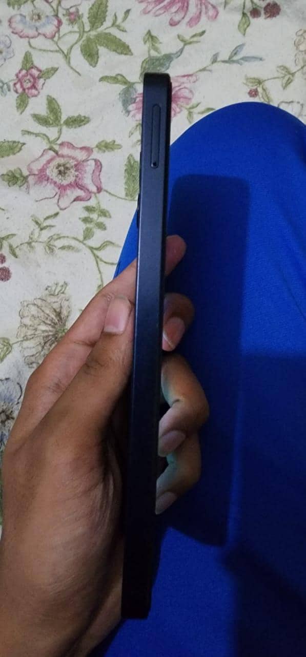 Samsung Mobile A06 2