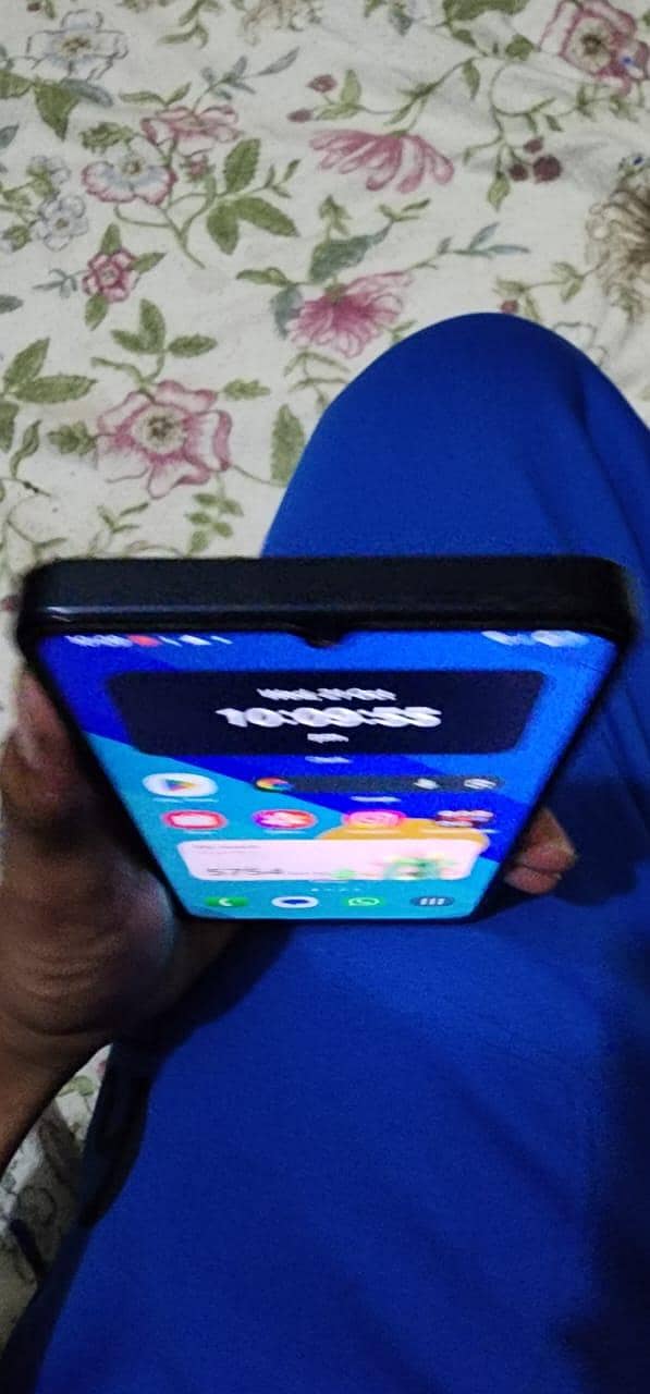 Samsung Mobile A06 4