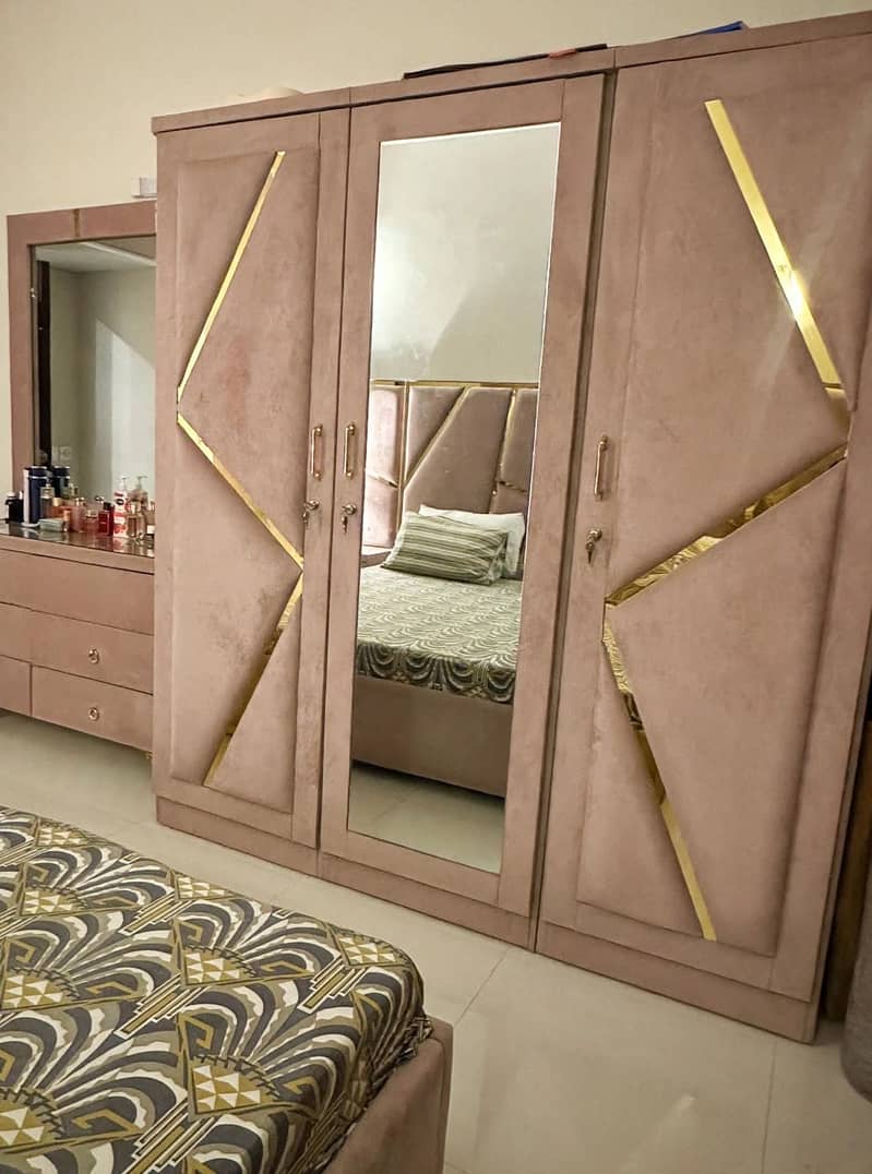 Modern bedroom set 3