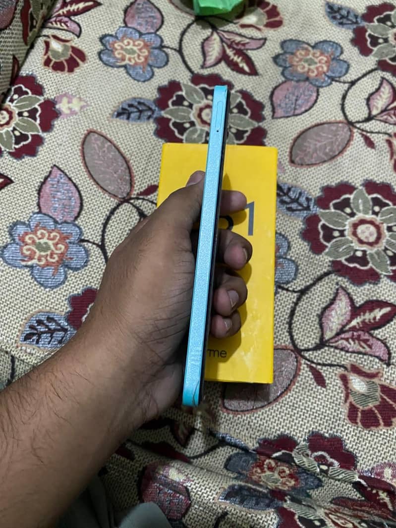 Realme C51 5