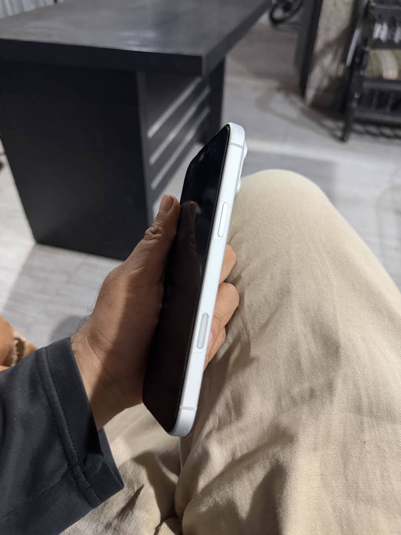 Apple iPhone 17 Pro Max 1