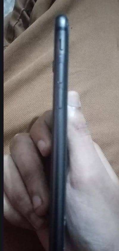 Apple iPhone 8 4