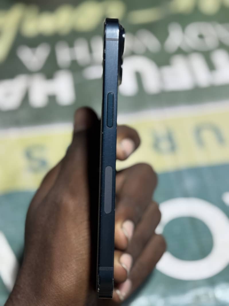 Apple iPhone 14 2