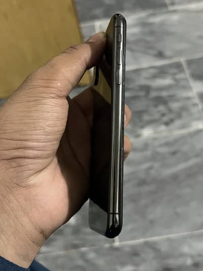 Apple iPhone XS 256 PTA approved