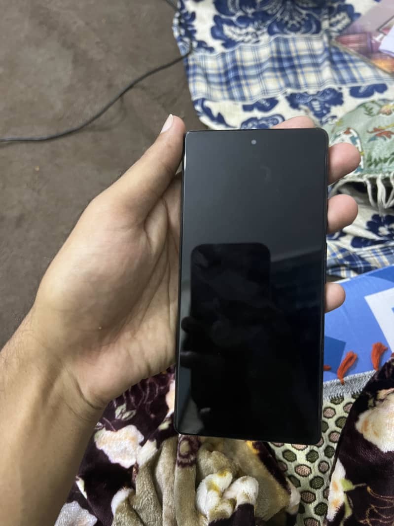 Google Pixel 6a 5
