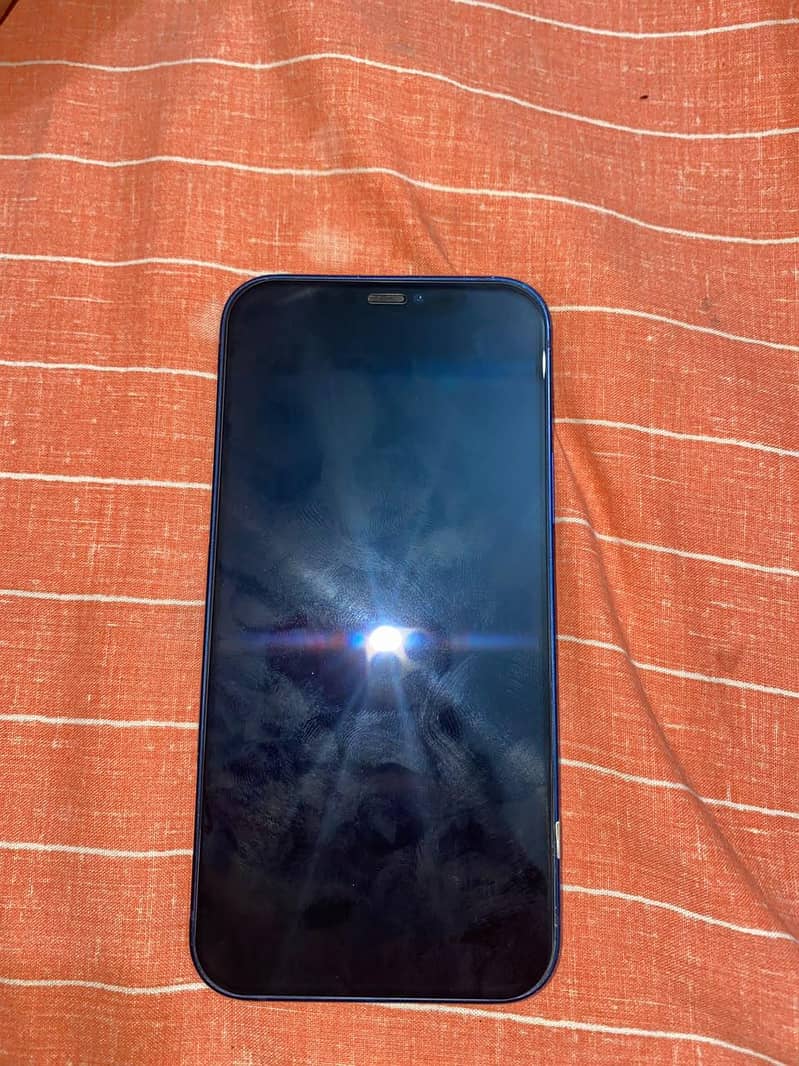 Apple iPhone 12 2