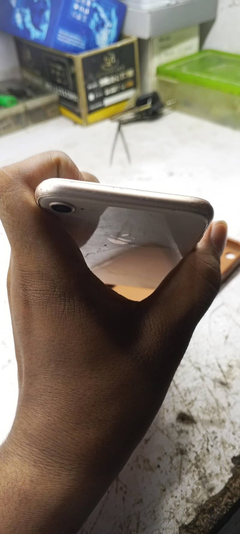 Apple iPhone 8 4