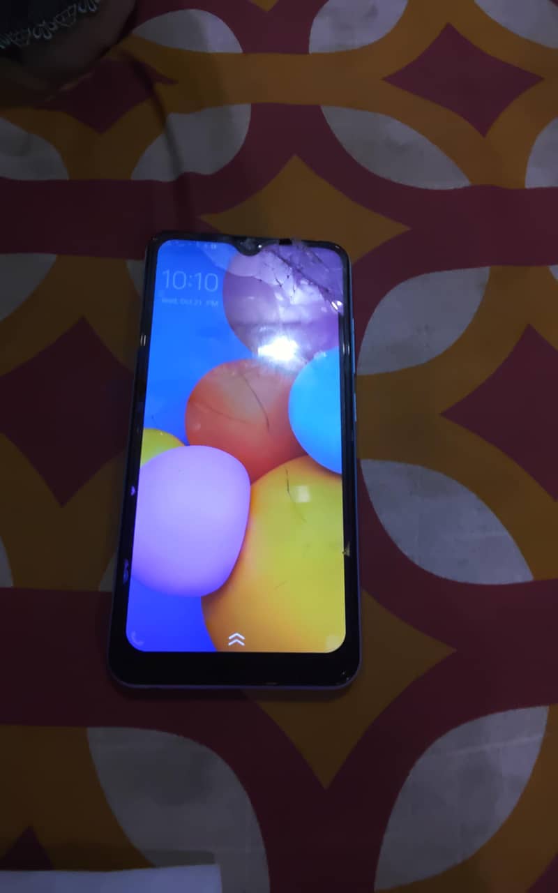 Vivo V21 4