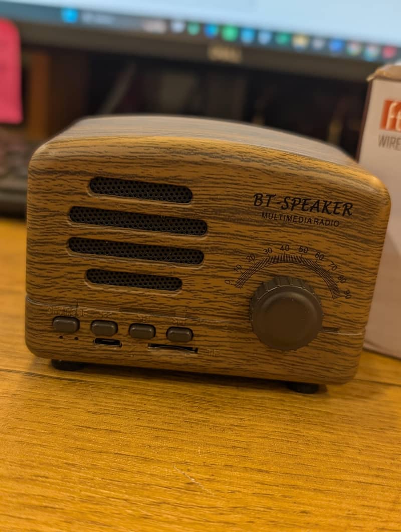 Retro Bluetooth Wireless Mini Speaker 1