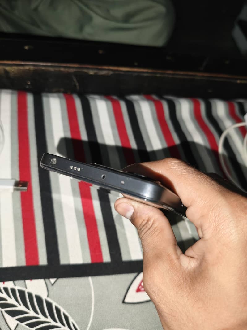 Xiaomi Redmi Note 14 9