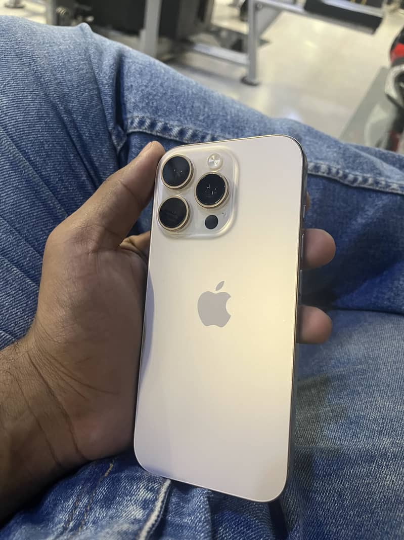 Apple iPhone 16 Pro 95% 0