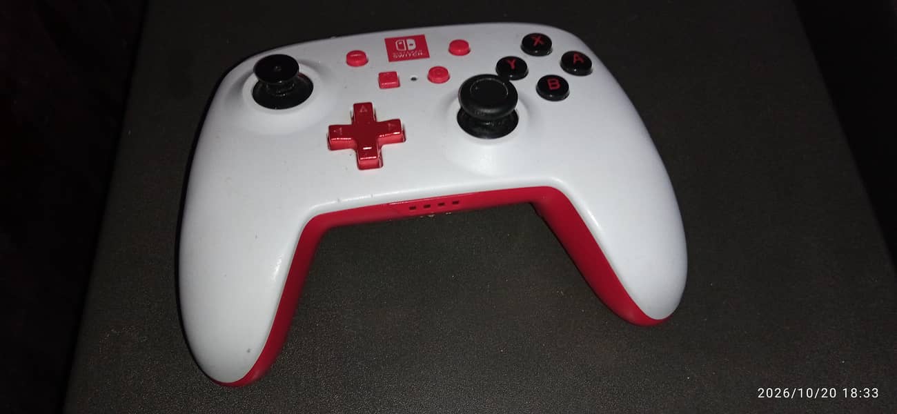 PowerA Wireless Controller for Nintendo Switch (White/Red) 0