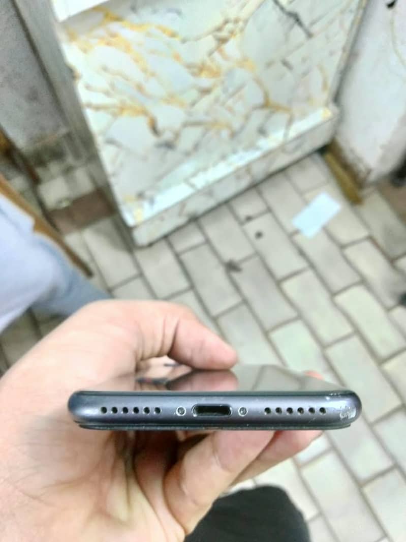Apple iPhone 8 9