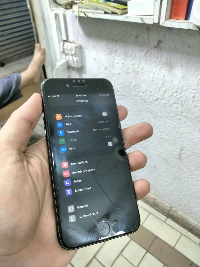 Apple iPhone 8 15
