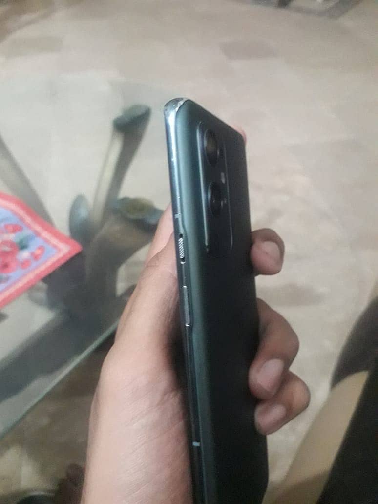 One Plus 9 Pro 4