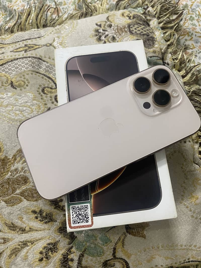 Apple iPhone 16 Pro 2