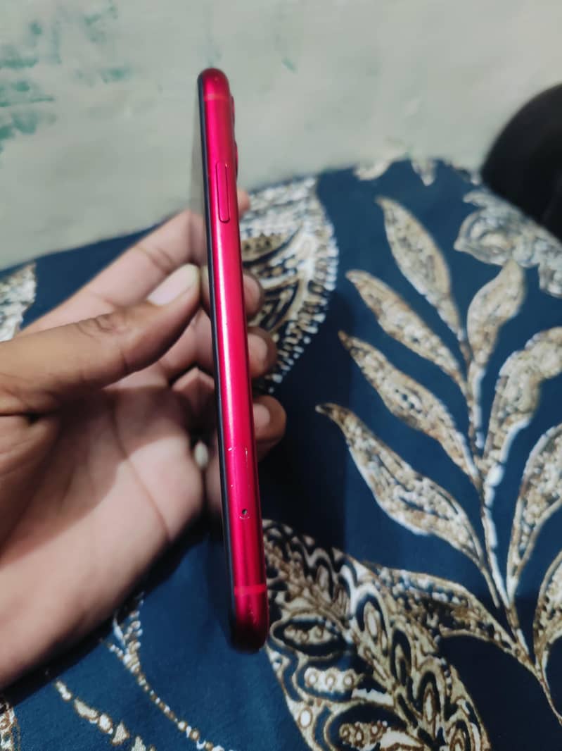 Apple iPhone 11 0