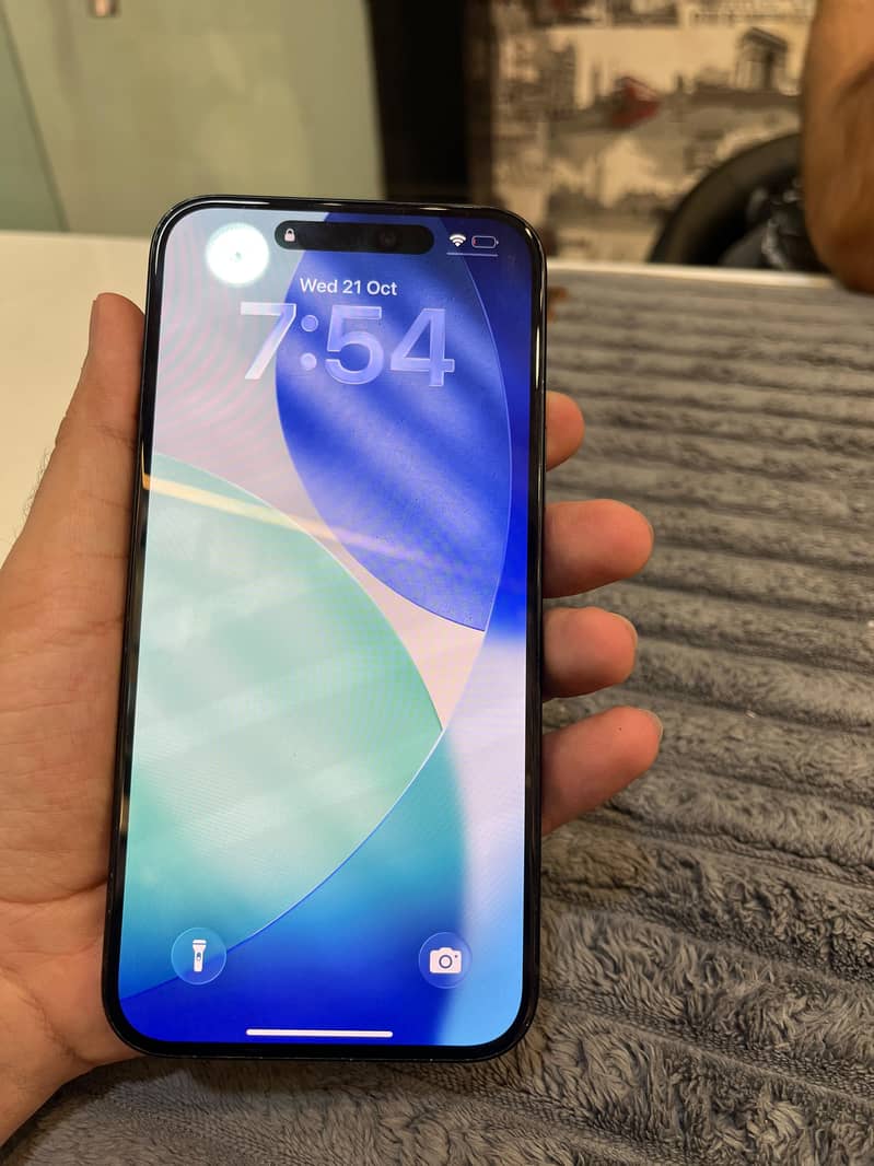 Apple iPhone 15 plus 4