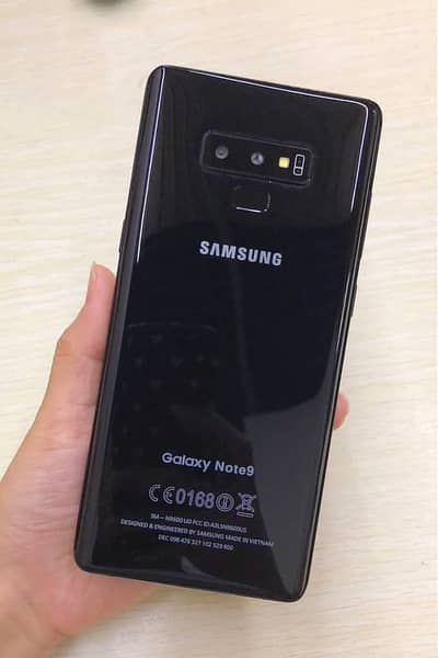 Samsung Mobile Note 9 only used for 1 month