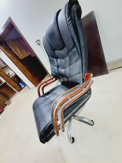 Executive Chair
