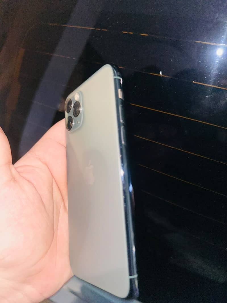 Apple iPhone 11 pro 1