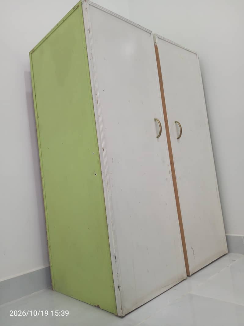 Wardrobe ____ کپڑوں والی الماریا 1