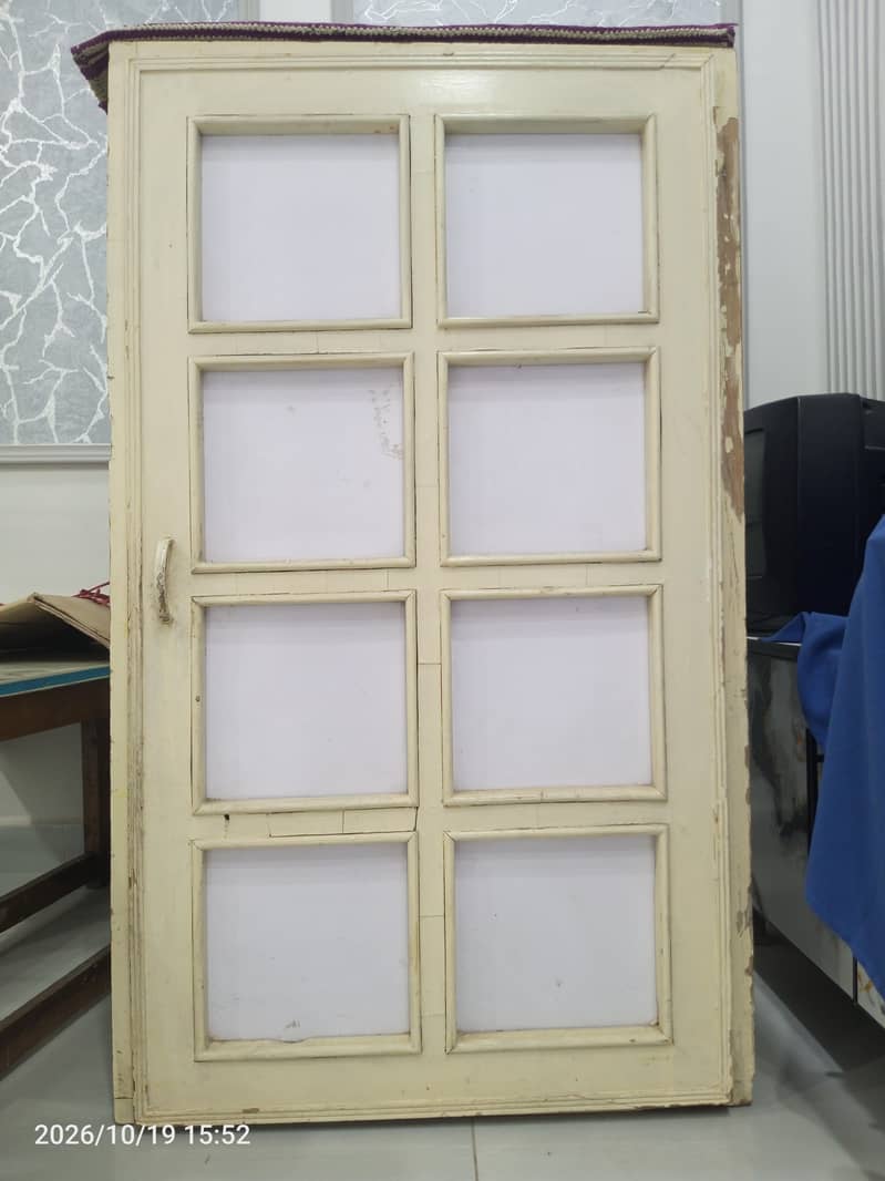 Wardrobe ____ کپڑوں والی الماریا 5