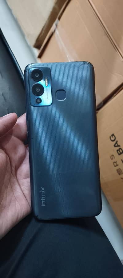 Infinix Hot 12 Play