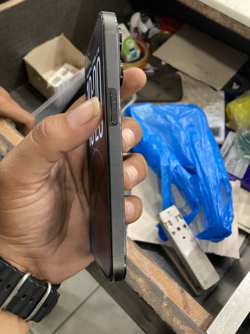 Apple iPhone 14 Pro 1