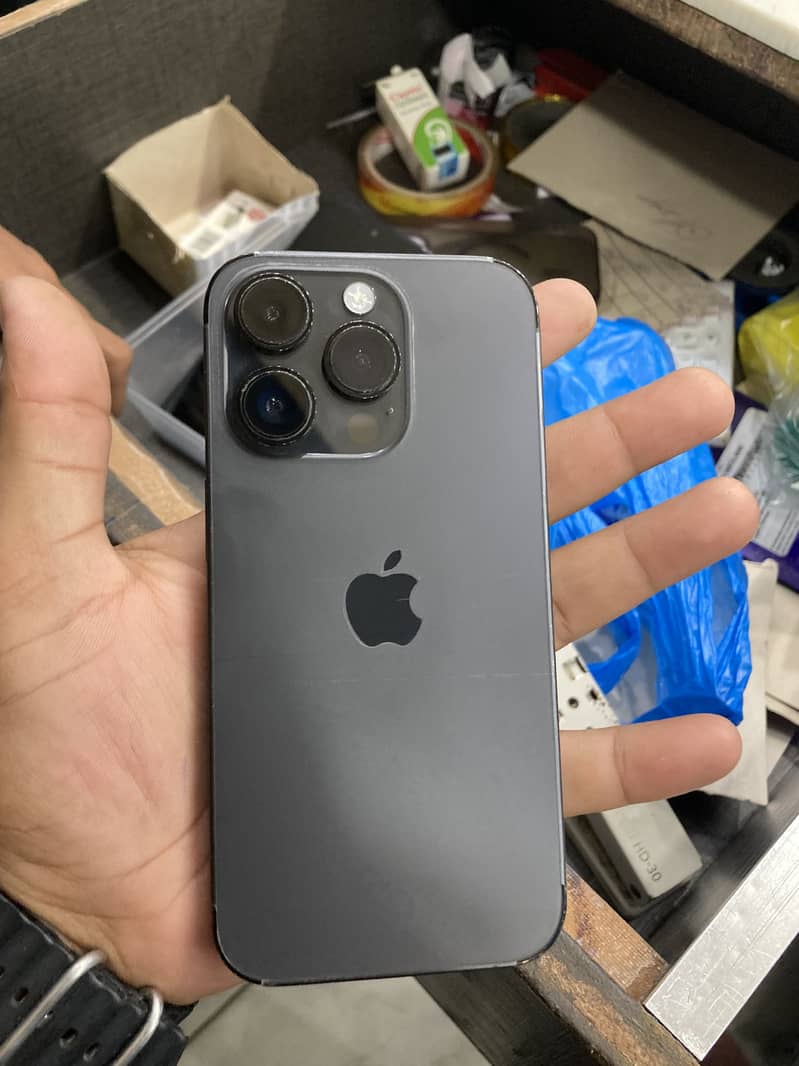 Apple iPhone 14 Pro 4