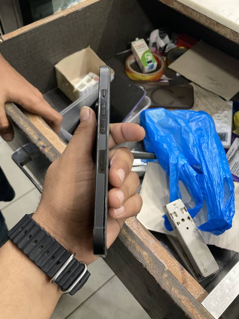 Apple iPhone 14 Pro 5