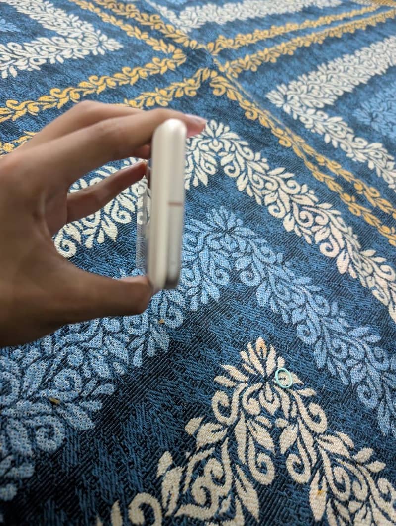 Google Pixel 8 5
