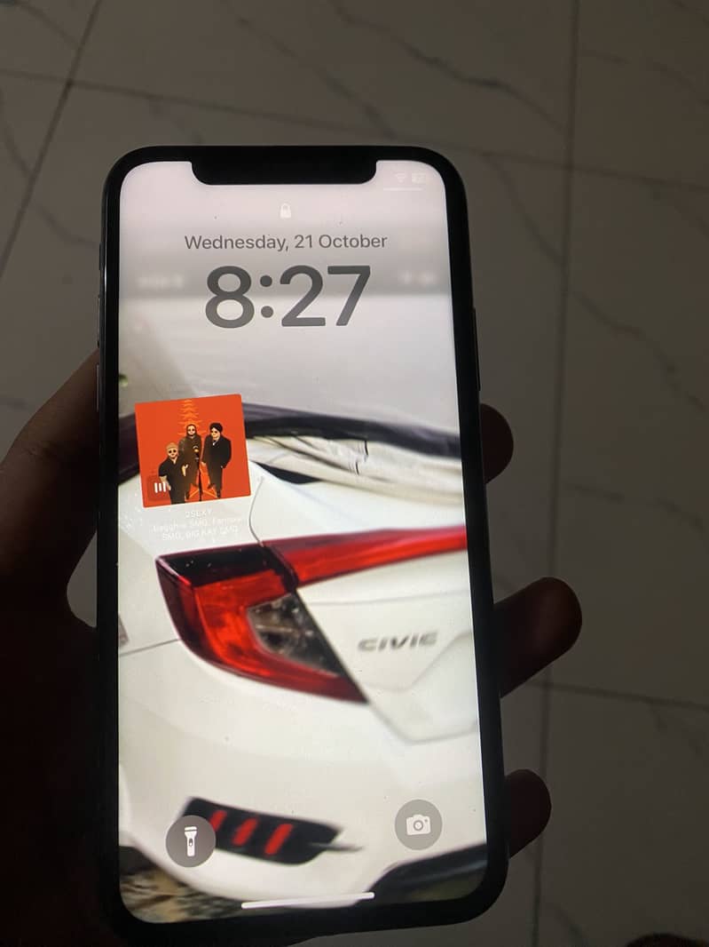 Apple iPhone XS 1