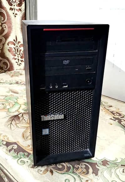 XEON(R) CPU E3-1260 V3 (CORE i7 7th Gen)
