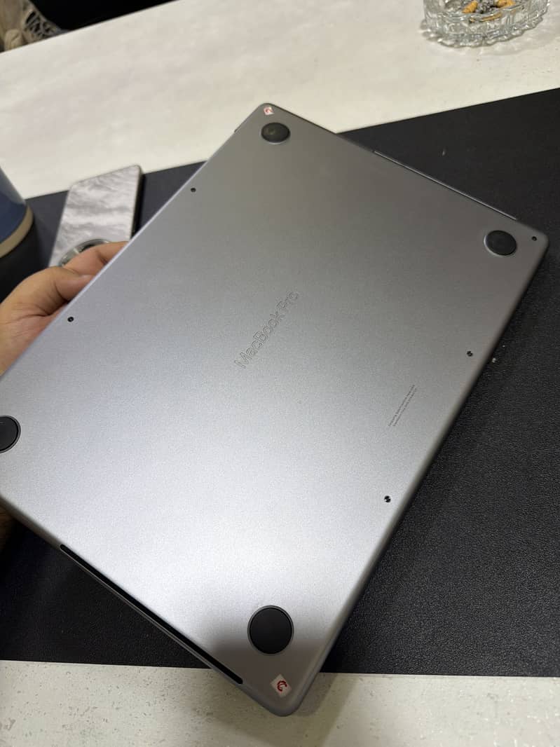 Macbook Pro M3 8/512 7