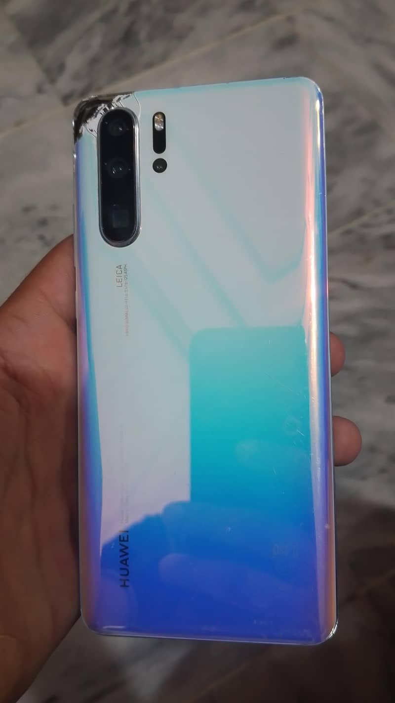 Huawei P30 Pro 0