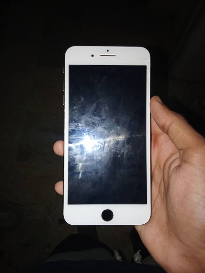 Apple iPhone 7 Plus 1