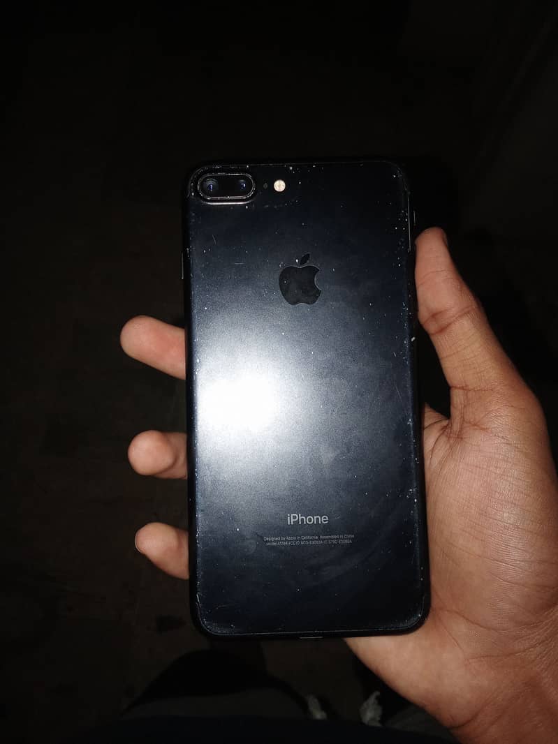 Apple iPhone 7 Plus 3
