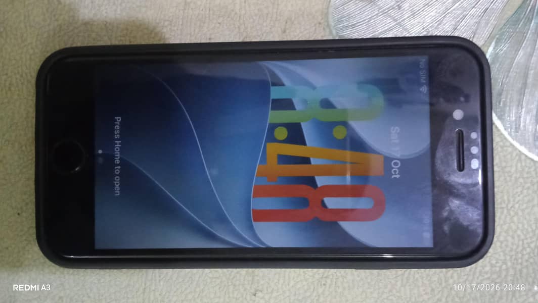 Apple iPhone SE 8