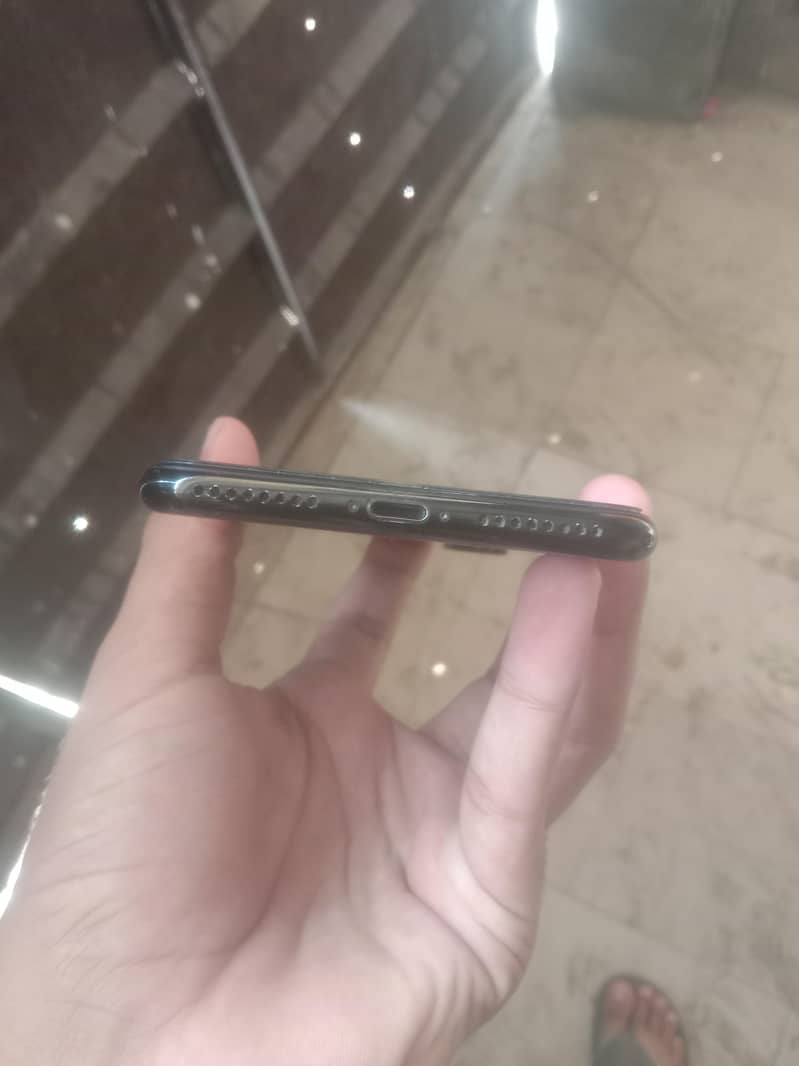 Apple iPhone 7 Plus 2