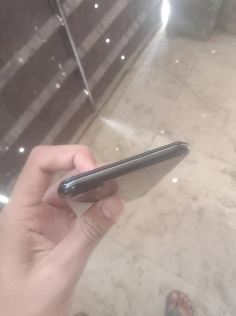 Apple iPhone 7 Plus 3