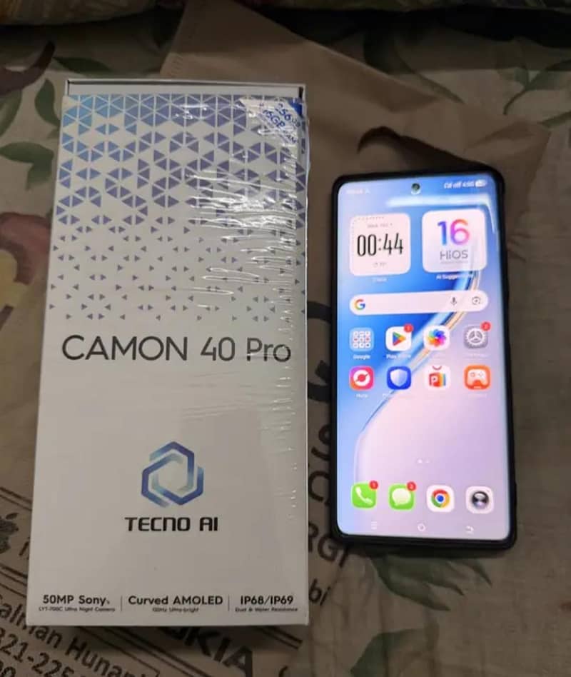 Tecno CAMON 40 Pro with box 1