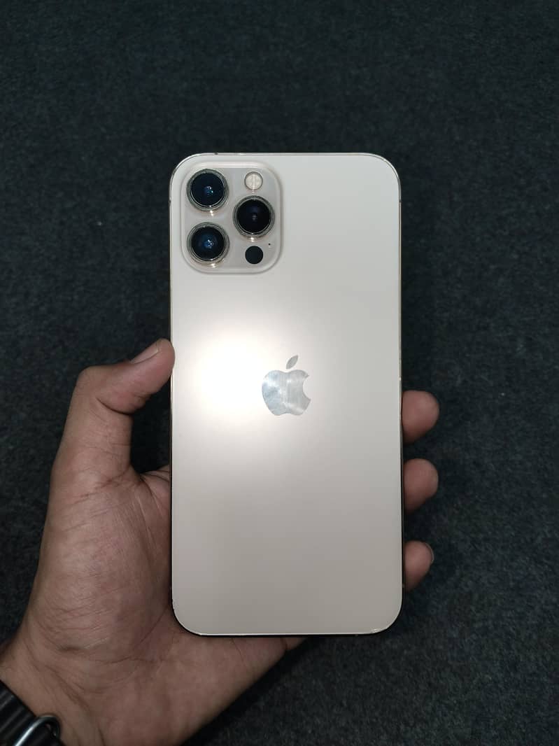 Apple iPhone 12 Pro Max 3