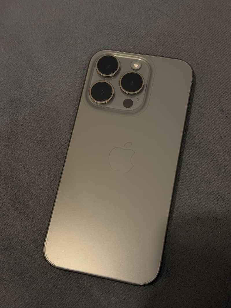 Apple iPhone 15 Pro 100 health new device 0